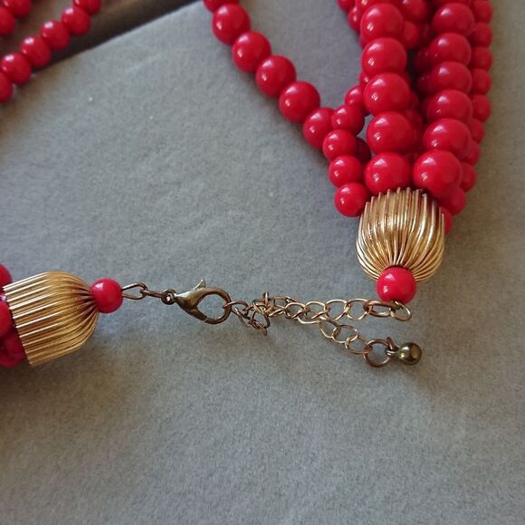 H & M Red multi layed beads necklace - Picture 2 of 7